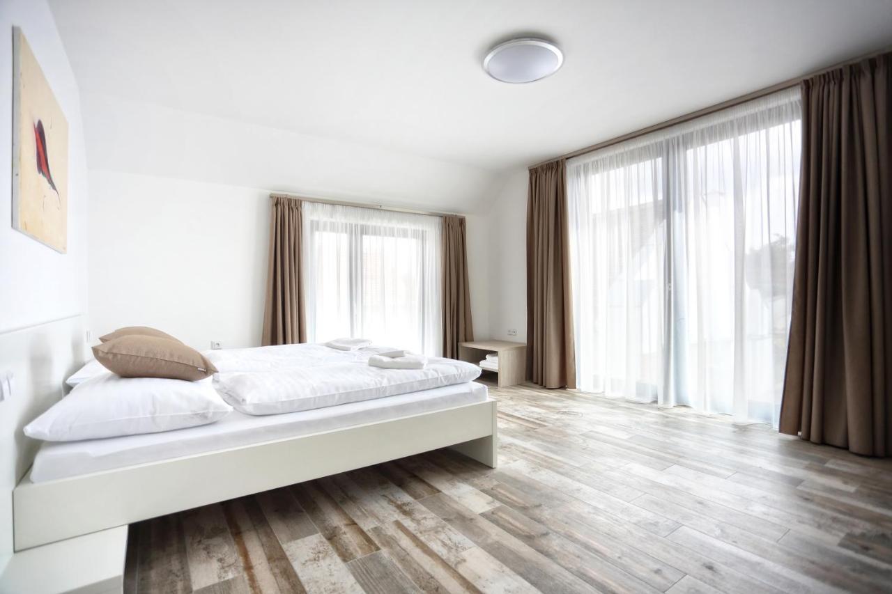 Penzion Vinařství Konitz Znojmo Esterno foto