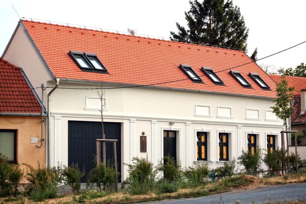 Penzion Vinařství Konitz Znojmo Esterno foto